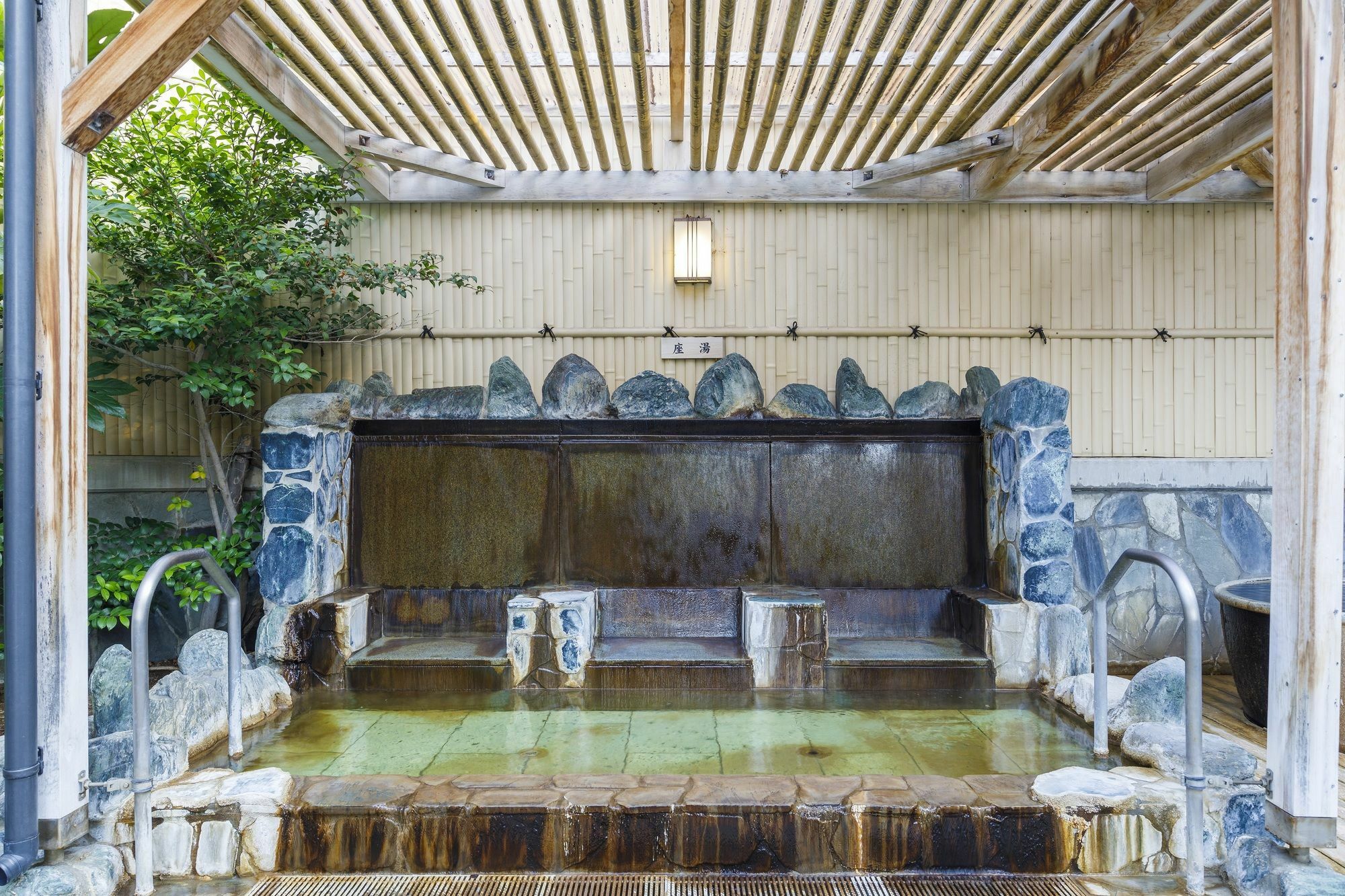 Route Inn Grantia Hanyu Spa Resort Exterior foto